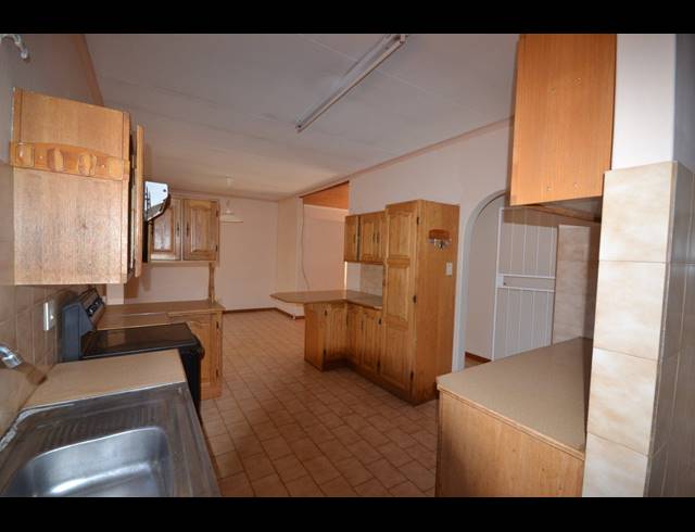 3 BEDROOM HOUSE SOLD IN SINOVILLE